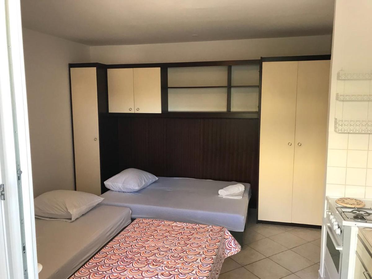 Jurisic Apartments Novalja Extérieur photo