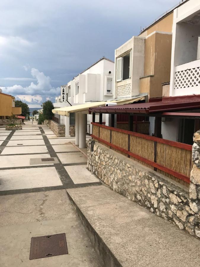 Jurisic Apartments Novalja Extérieur photo